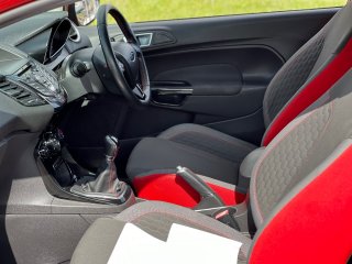 /photos/12468/87df2312-c7d1-0677-31b1-3aa4331806ca_i320x240.jpg