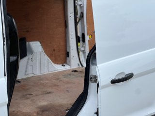 /photos/12468/e6177f88-84d4-ba48-22c9-d176c0a8fa51_i320x240.jpg